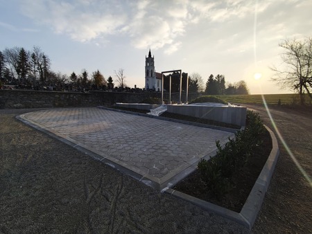 Prostor za raztros pepela - končano